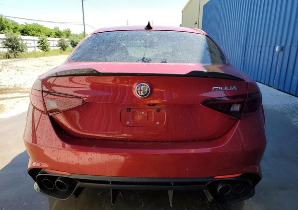 Alfa Romeo Giulia cena 119000 przebieg: 74324, rok produkcji 2017 z Radzionków małe 67